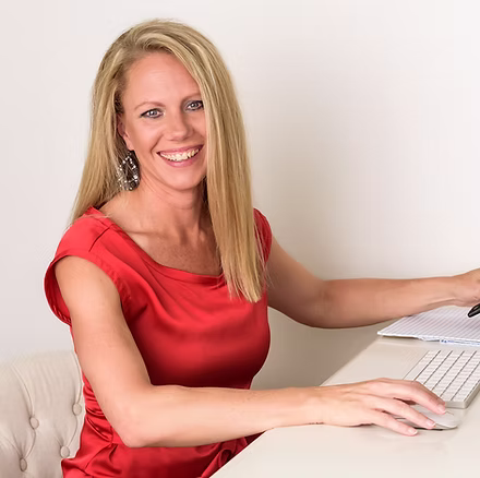 Vicki ONeill Cincinnati Red.jpg